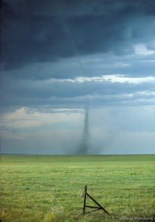011_19860624_1759_tornado.jpg